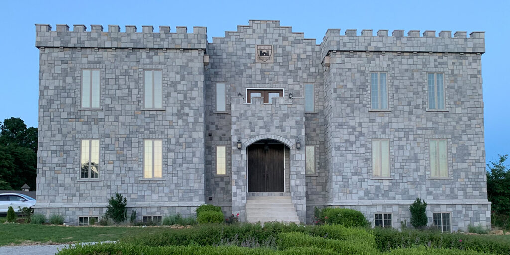 Spaces__0009_Gray Centurion Castle